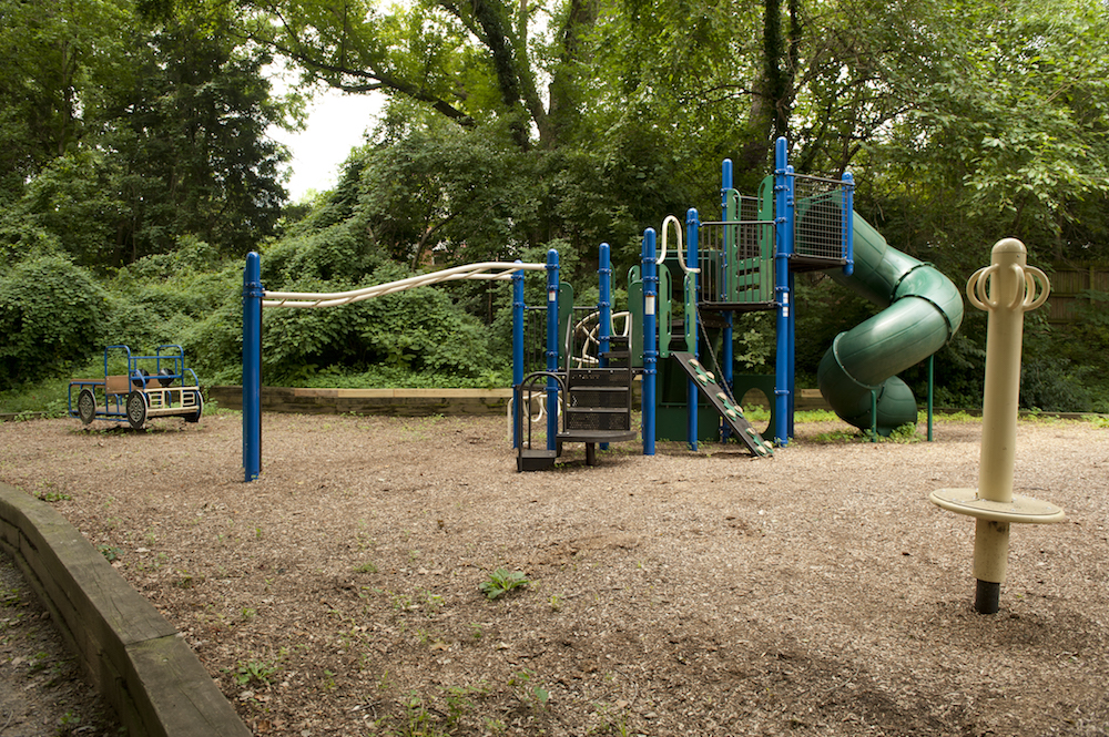 playground brookmont neighborhood park