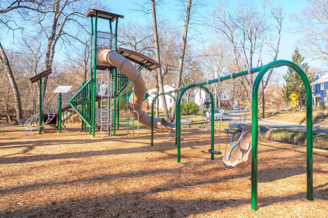 playground at hillwood manor neighborhood park