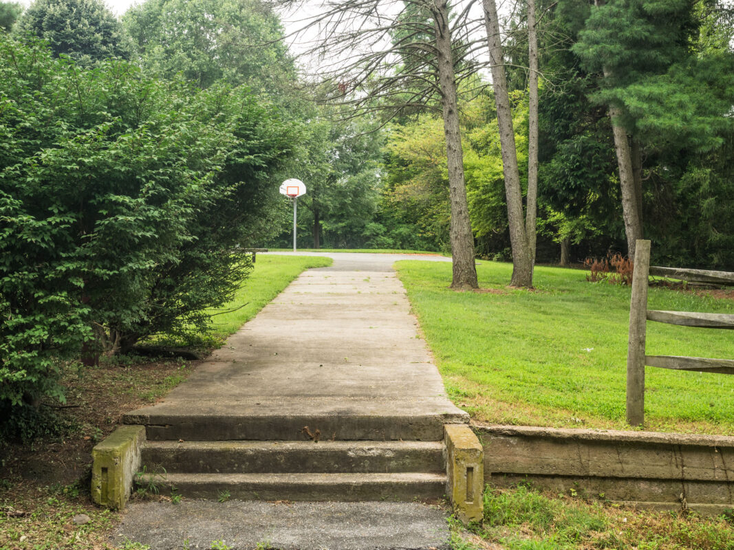 pathway at dickerson local park