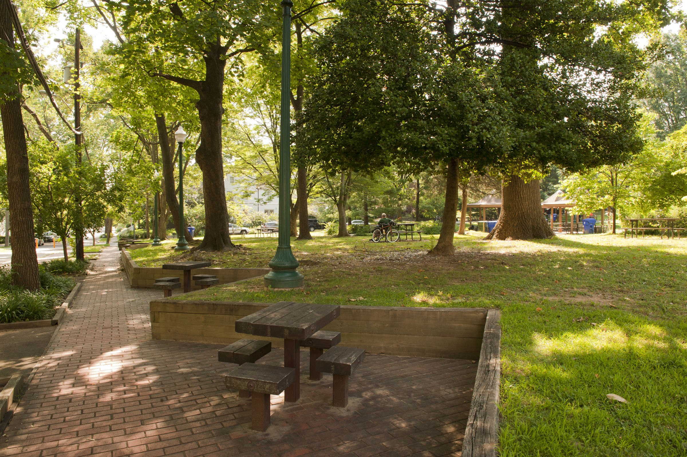 Walk way and Benches Elm Street Urban Park