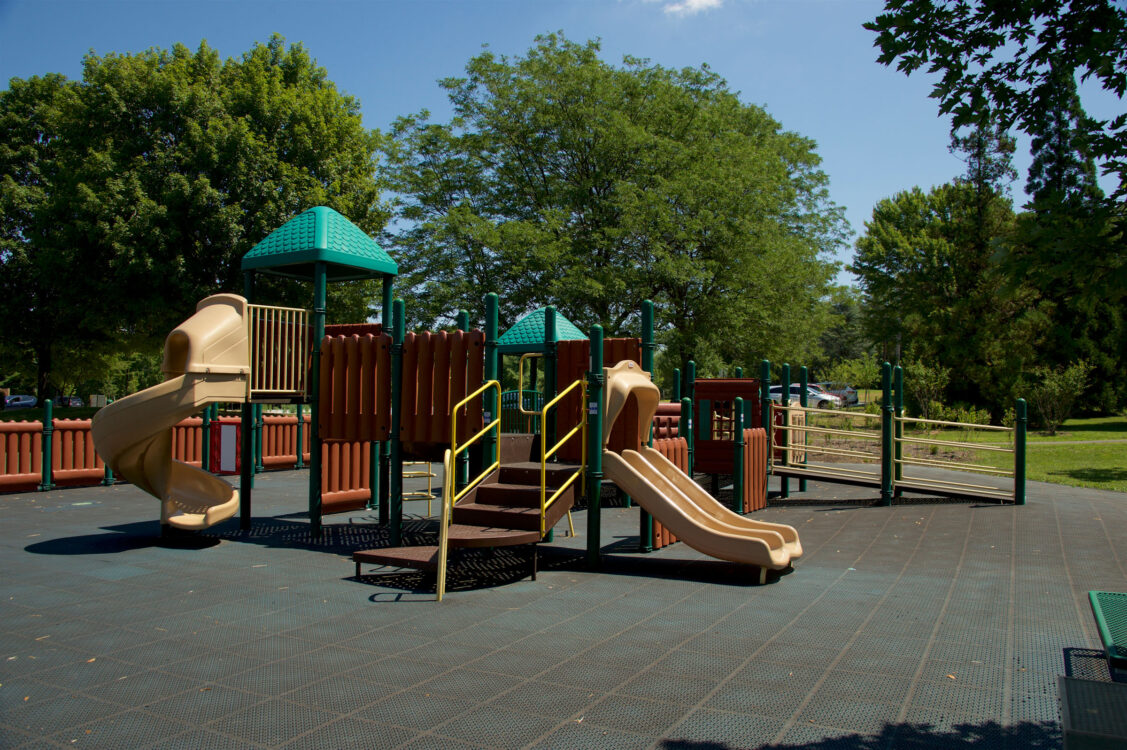 Playground at Falls Road Local Park