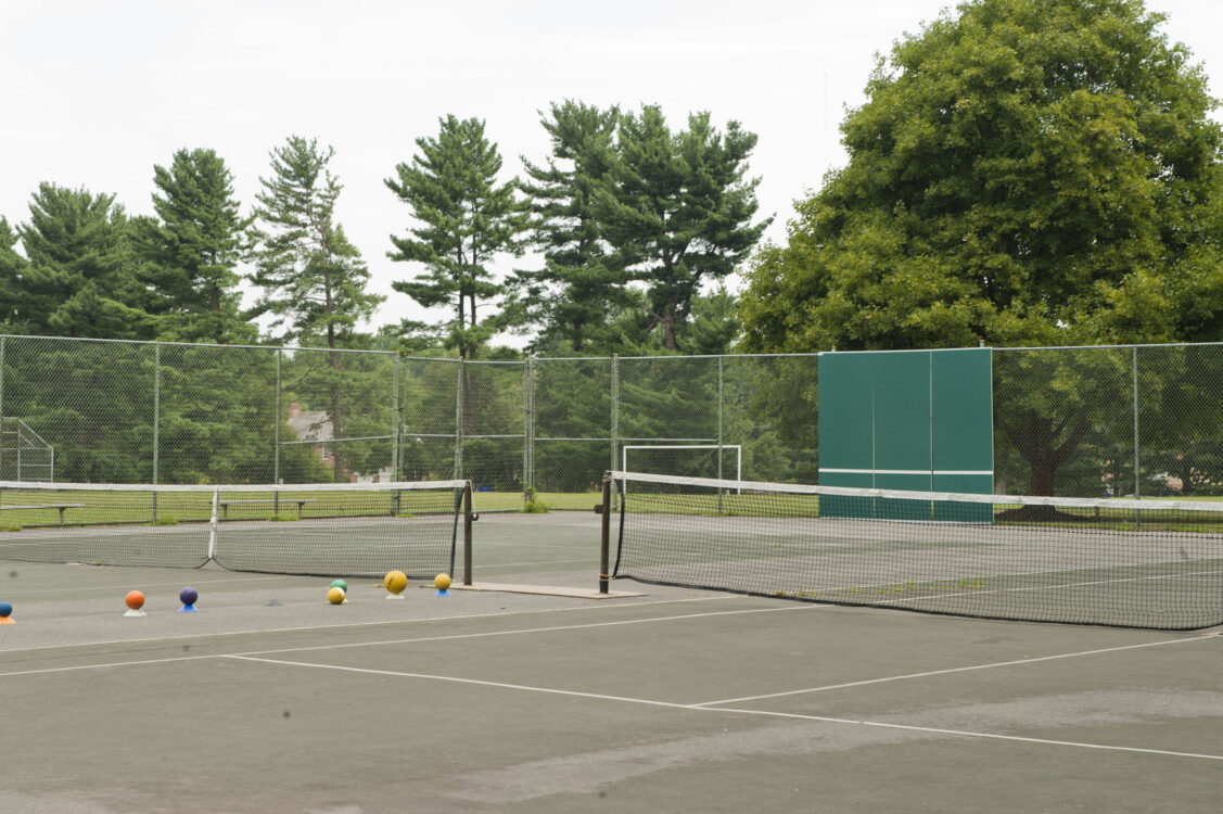Tennis court at Fernwood Local Park