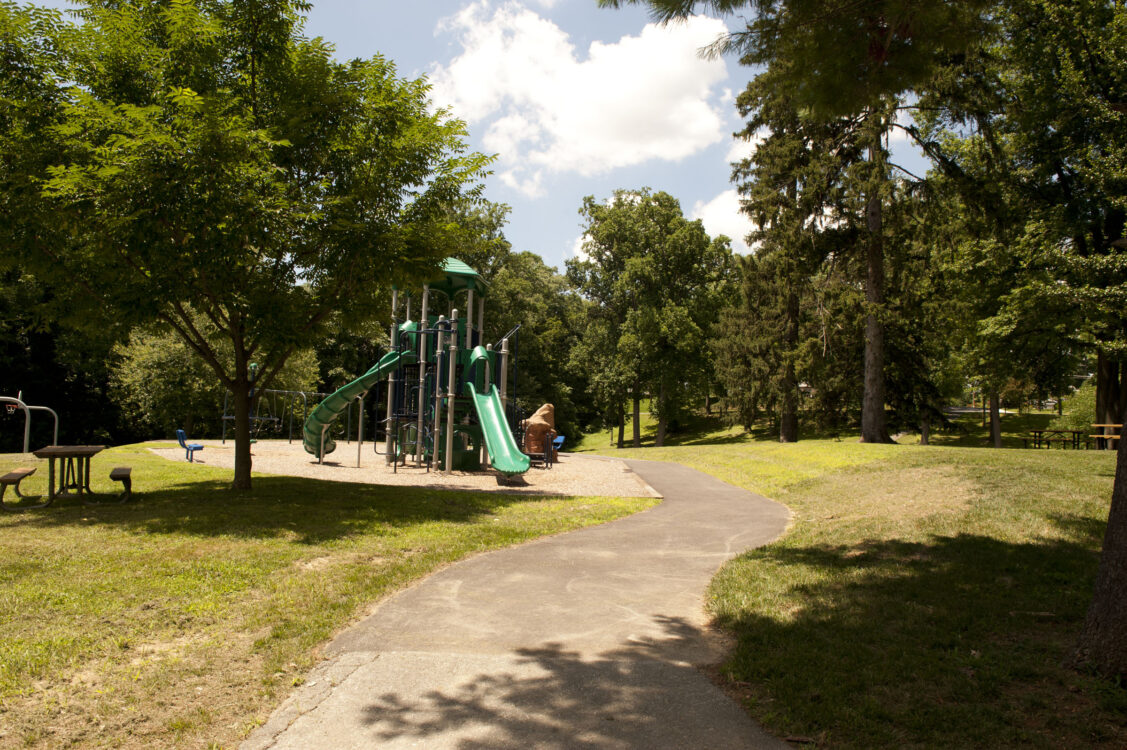 playground forest glen park
