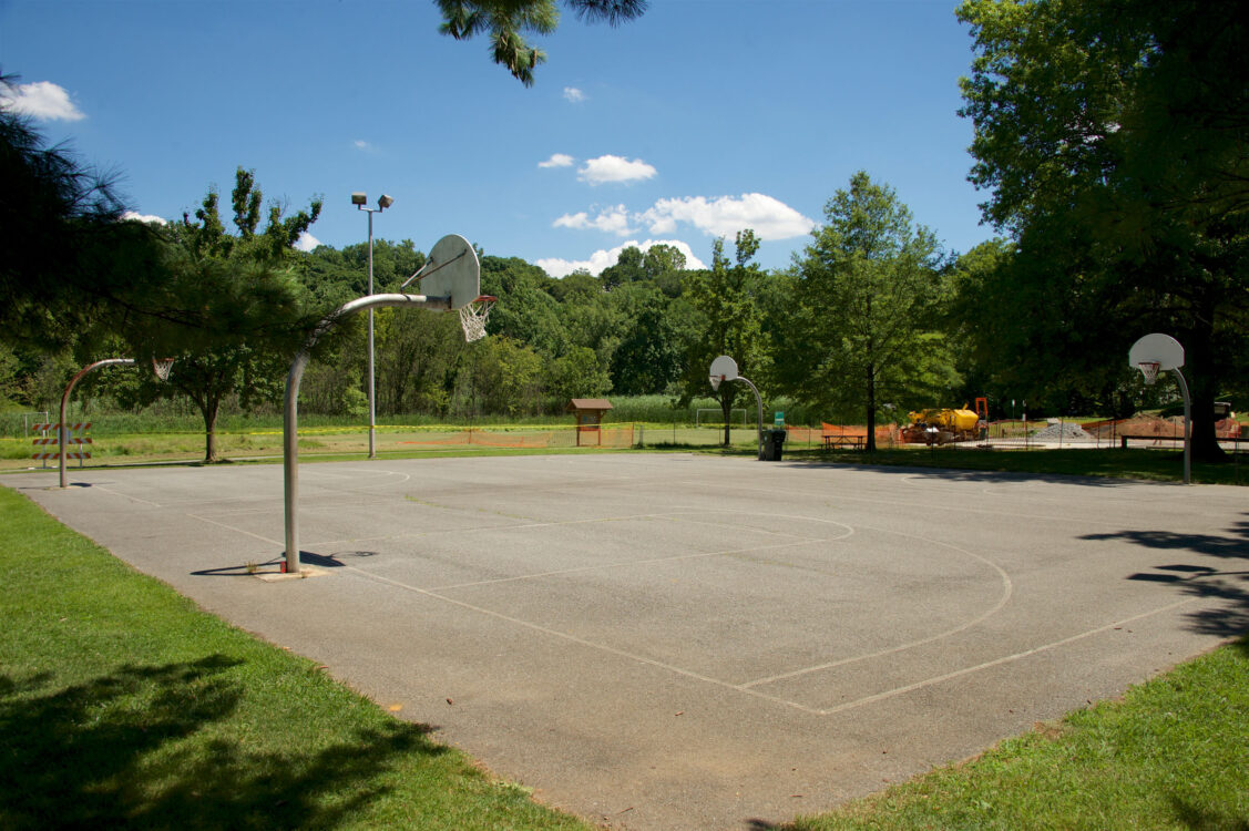 Basketball Court at Ken-Gar Palisades Park