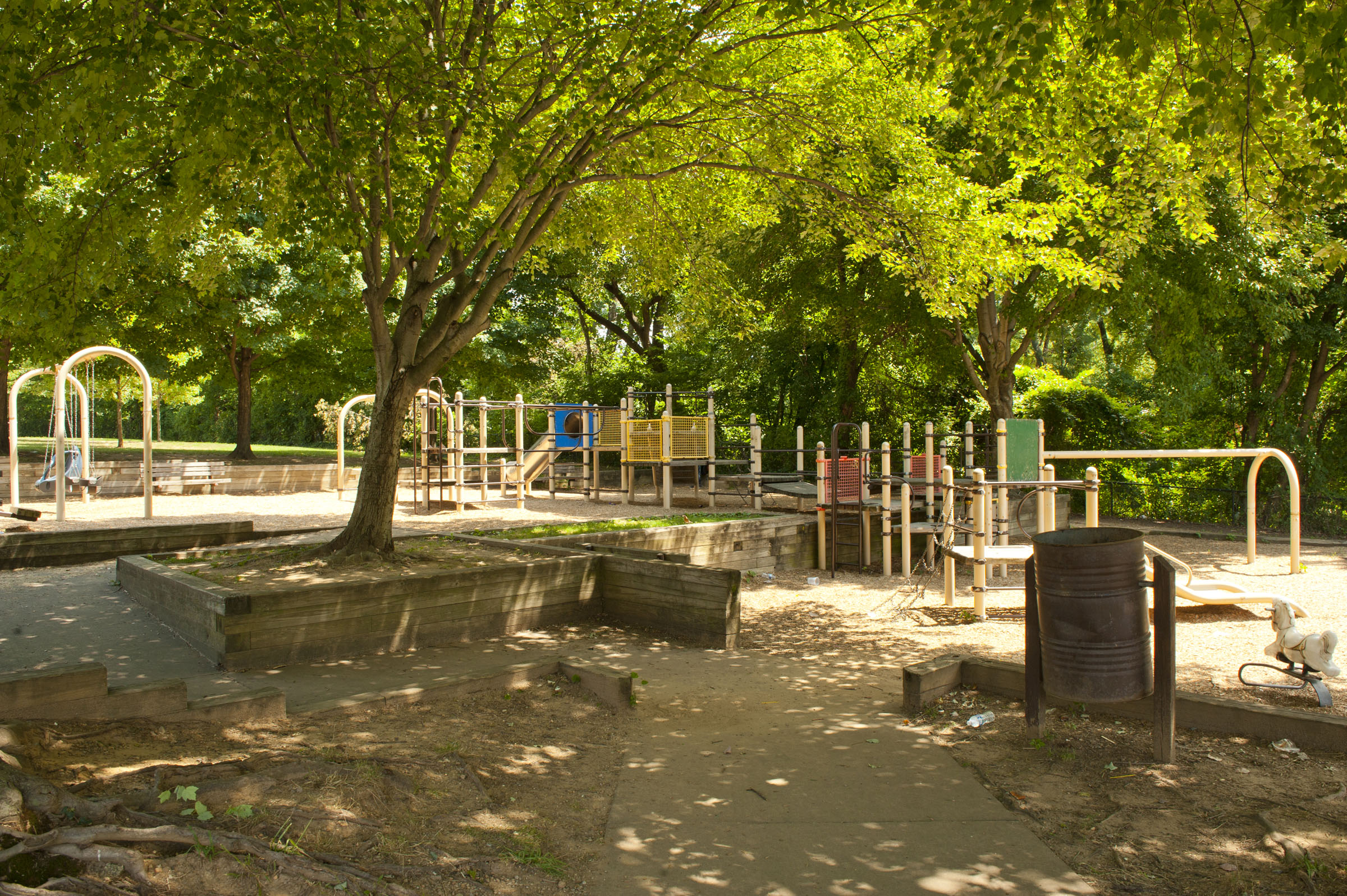 Long Branch-Garland Neighborhood Park