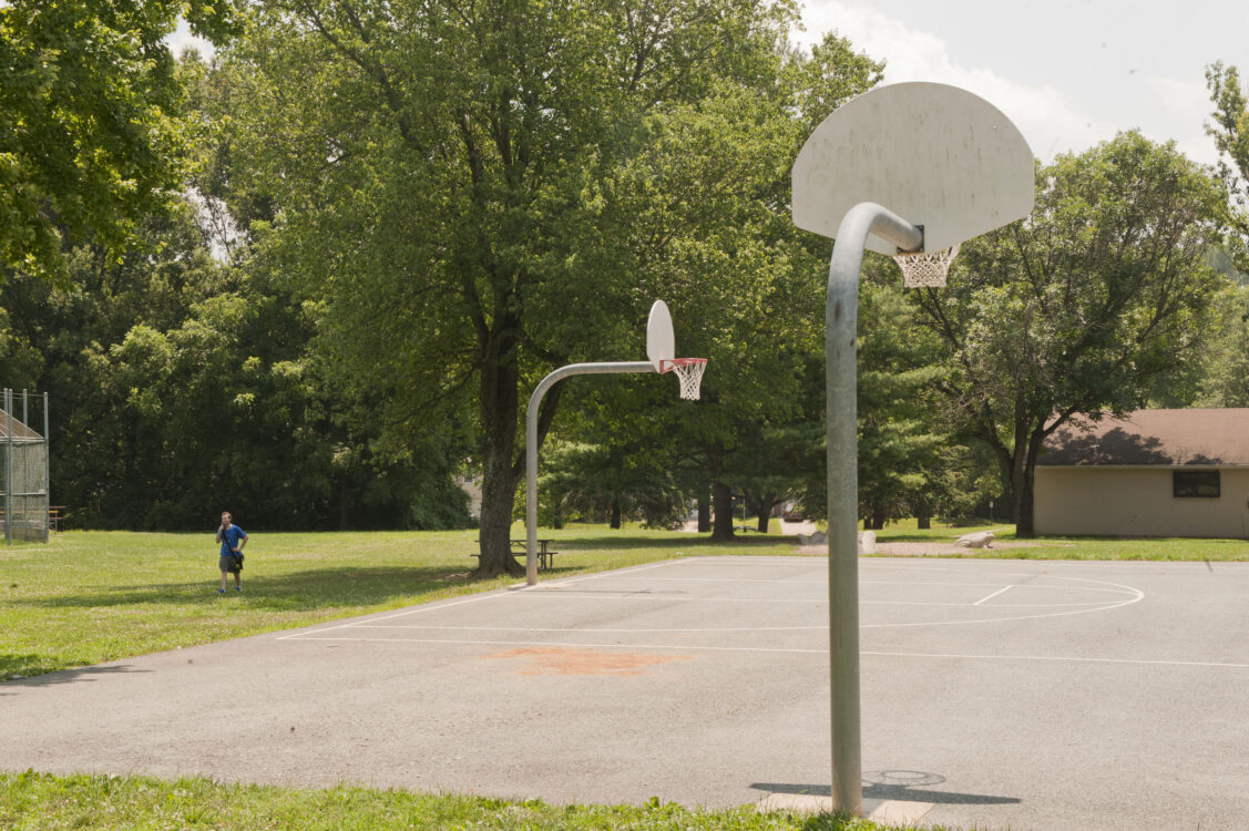 Basketball court at Maplewood-Alta Vista Local Park
