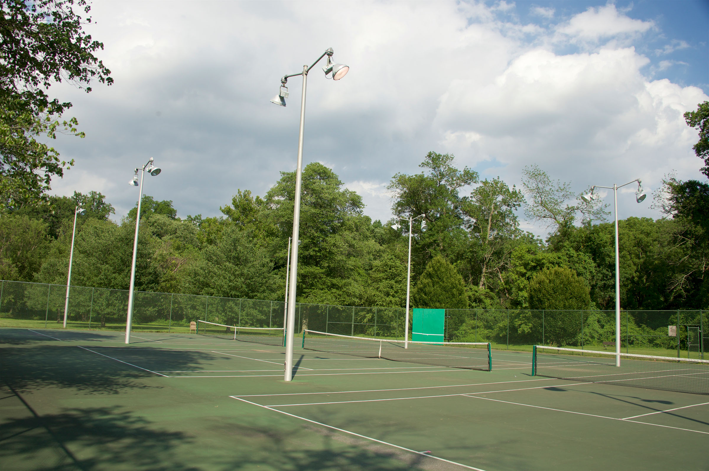 Tennis Court - Meadowbrook Local Park