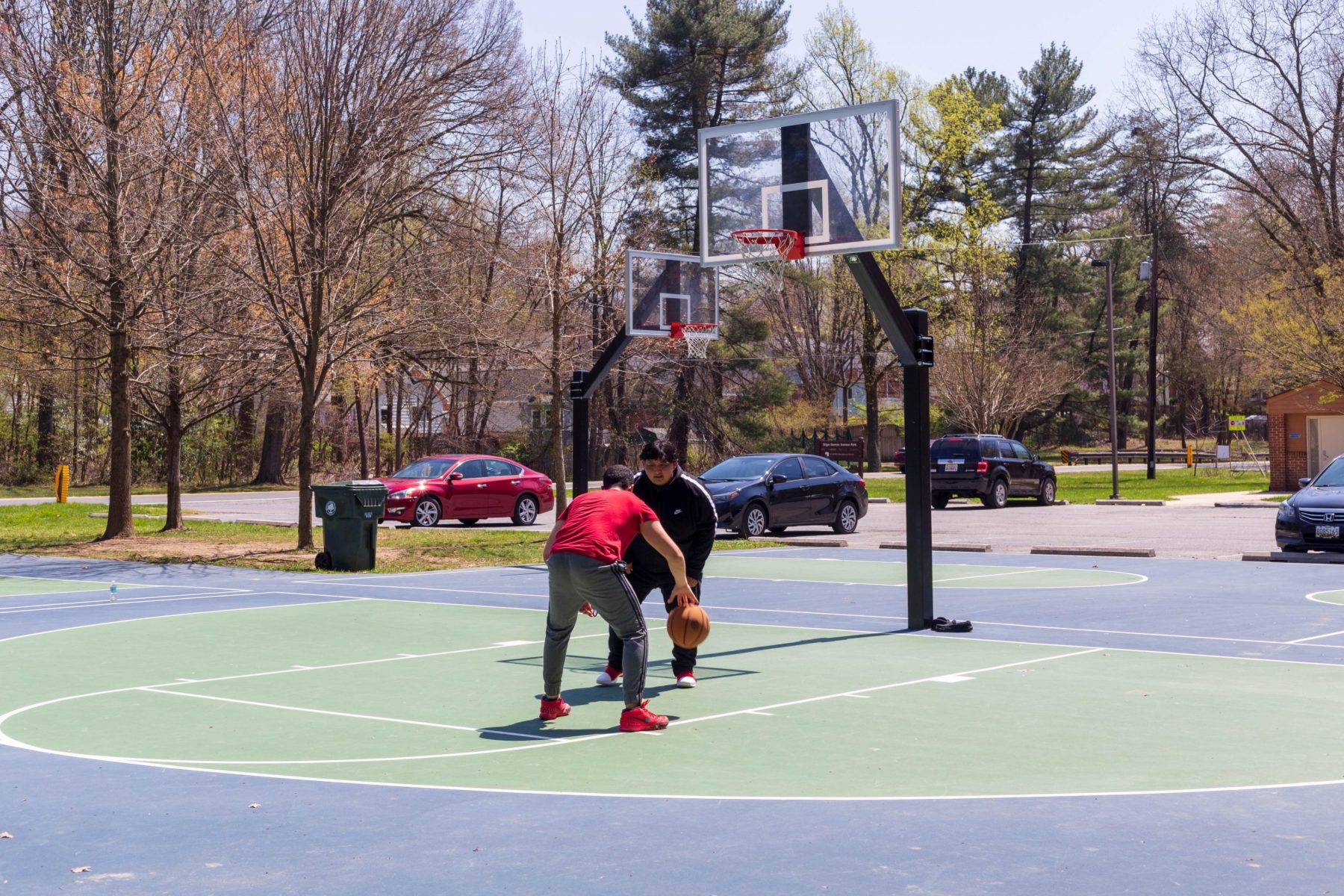 Kids playing basketball court at Sligo-Dennis Avenue Local Park