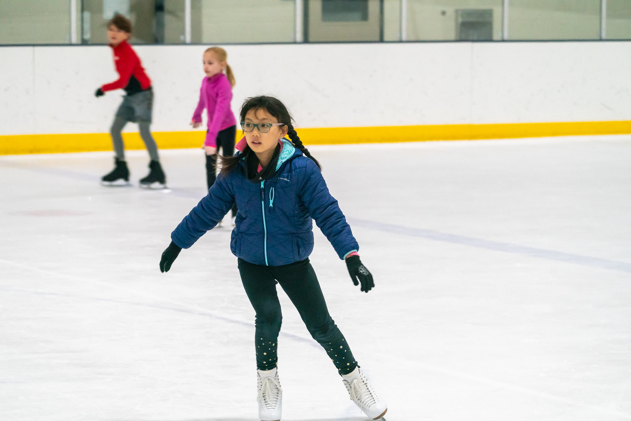 child skating backward