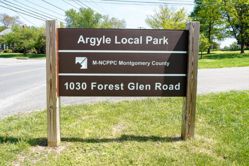 Argyle Local Park sign