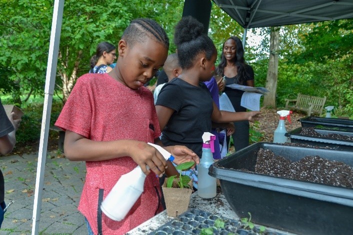 brookside gardens children activity, planting
