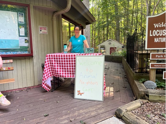 Welcome table