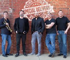 Special-Delivery-band